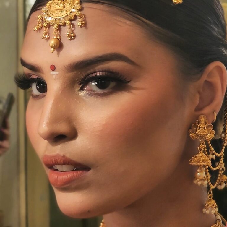 makeup artist